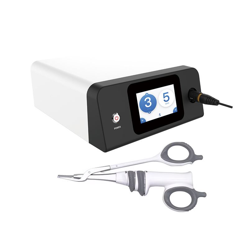 Ultrasonic scalpel scissor-type blade surgery 09